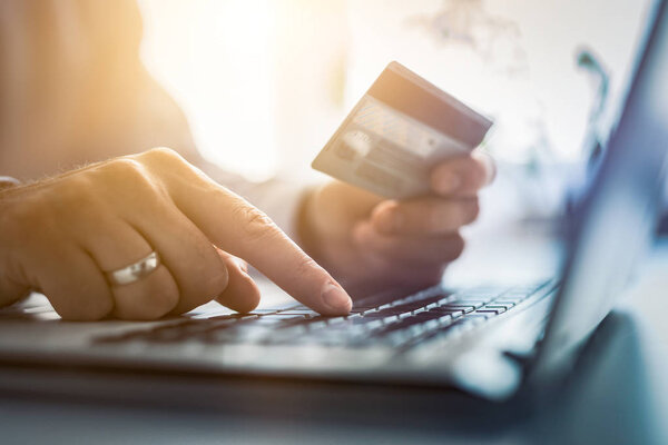 Hands Holding Credit Card Using Laptop Online Payment Shopping Concept — Stock Photo, Image